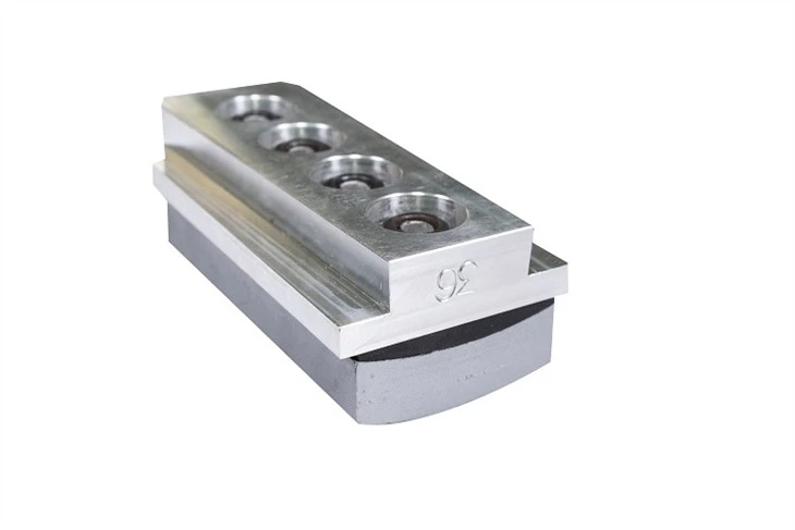 Metal fickert (4)